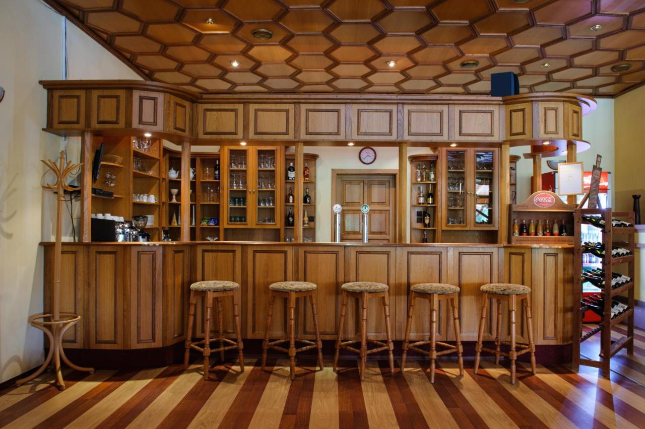 Hotel David Velke Bosany 外观 照片